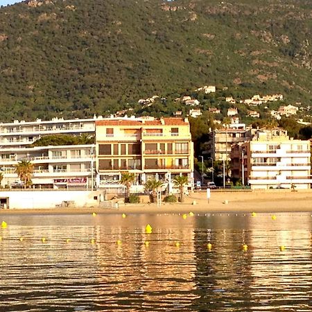 Hôtel Les Alizés Cavalaire-sur-Mer Kültér fotó