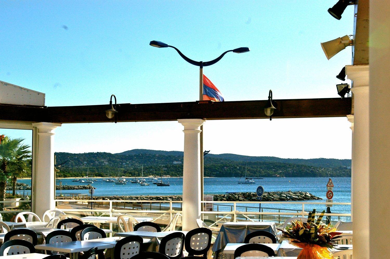 Hôtel Les Alizés Cavalaire-sur-Mer Kültér fotó