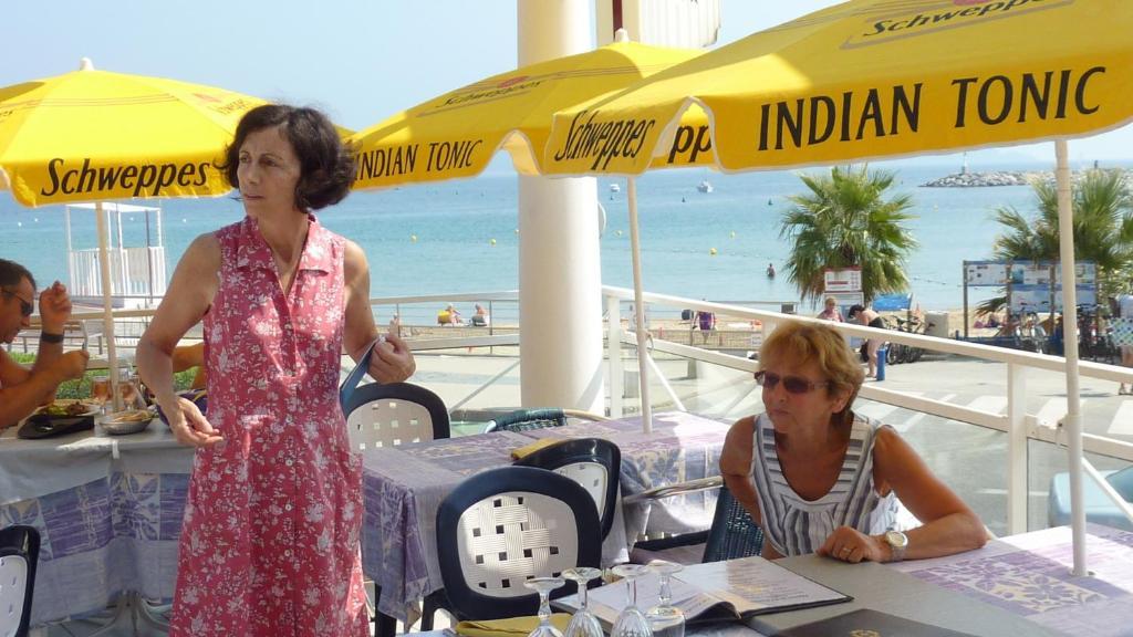 Hôtel Les Alizés Cavalaire-sur-Mer Kültér fotó